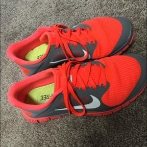 Women’s Nike sneakers